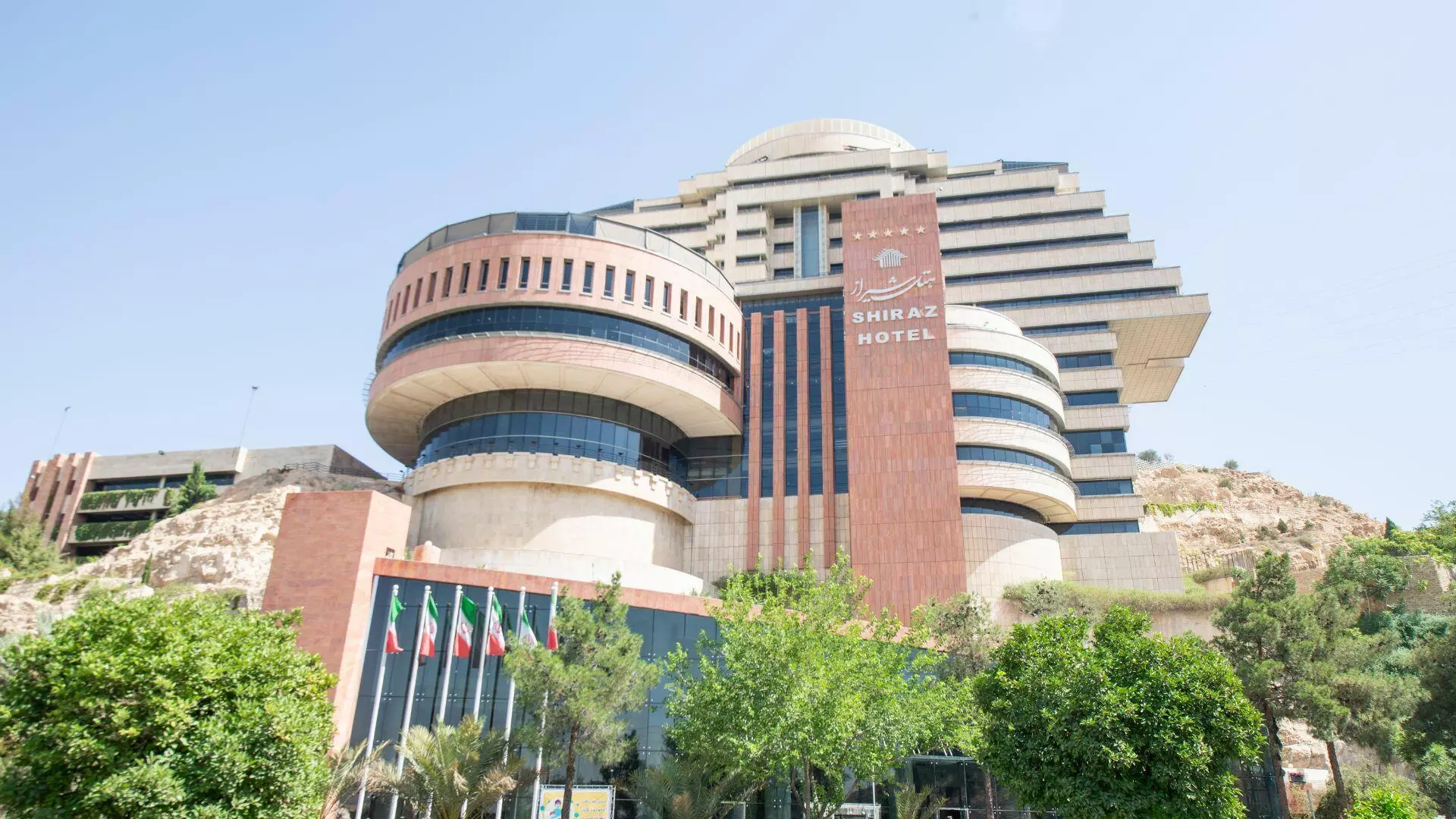 هتل بزرگ شیراز