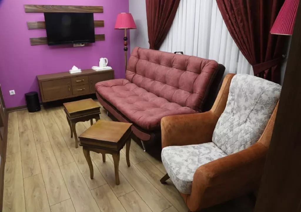 هتل آپارتمان رونیا