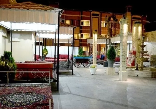 هتل زمرد